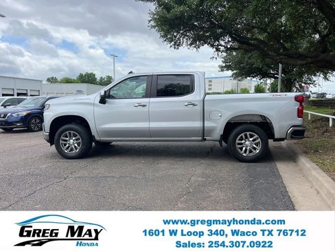 Used 2021 Chevrolet Silverado 1500 LT AWD/4WD image 4