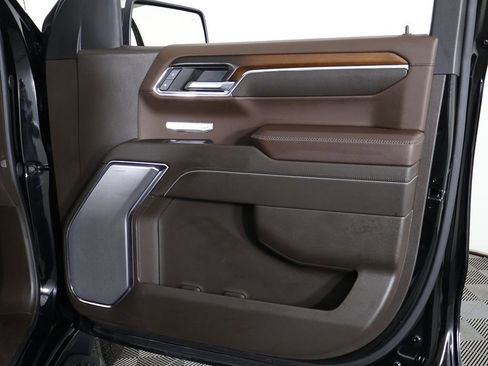 Used 2024 GMC Sierra 1500 Denali image 25