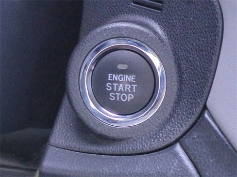 Used 2022 Subaru Outback Limited image 35