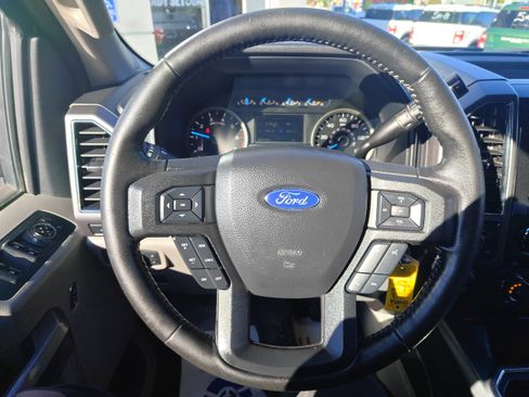 Used 2019 Ford F150 XLT w/ Equipment Group 302A Luxury image 10