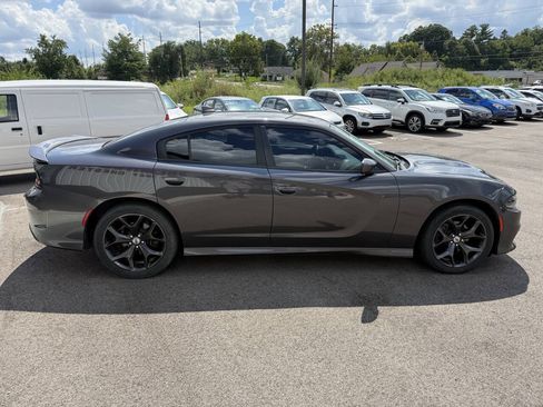 Used 2019 Dodge Charger GT RWD image 6