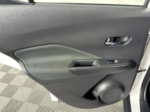 Used 2020 Nissan Kicks SV image 25