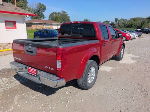 Used 2014 Nissan Frontier SV AWD/4WD image 3