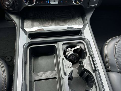 Used 2024 Ford F250 Platinum AWD/4WD image 17
