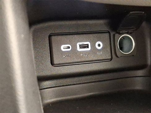 Used 2022 Chevrolet Equinox LT w/ LPO, Floor Liner Package image 25