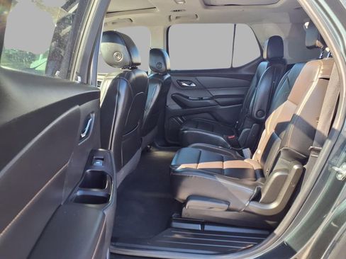 Used 2019 Chevrolet Traverse LT w/ LT Premium Package image 34