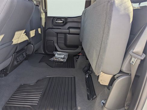 New 2026 Chevrolet Silverado 1500 Custom Trail Boss w/ LPO, Dark Essentials Package image 18