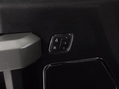 Used 2019 Ford F150 Lariat w/ Equipment Group 502A Luxury image 30