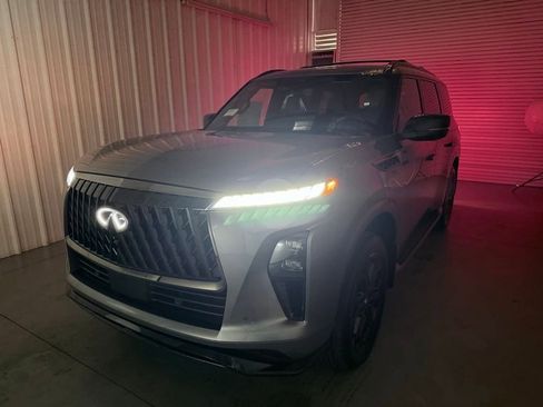 New 2026 INFINITI QX80 4WD image 7