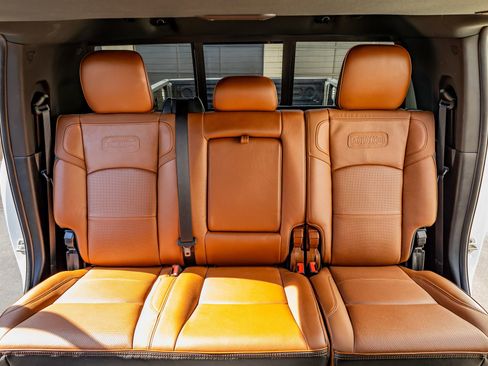 Used 2024 RAM 2500 Limited w/ Safety Group image 37