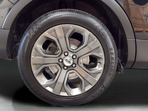 Used 2018 Ford Explorer Sport AWD/4WD image 41