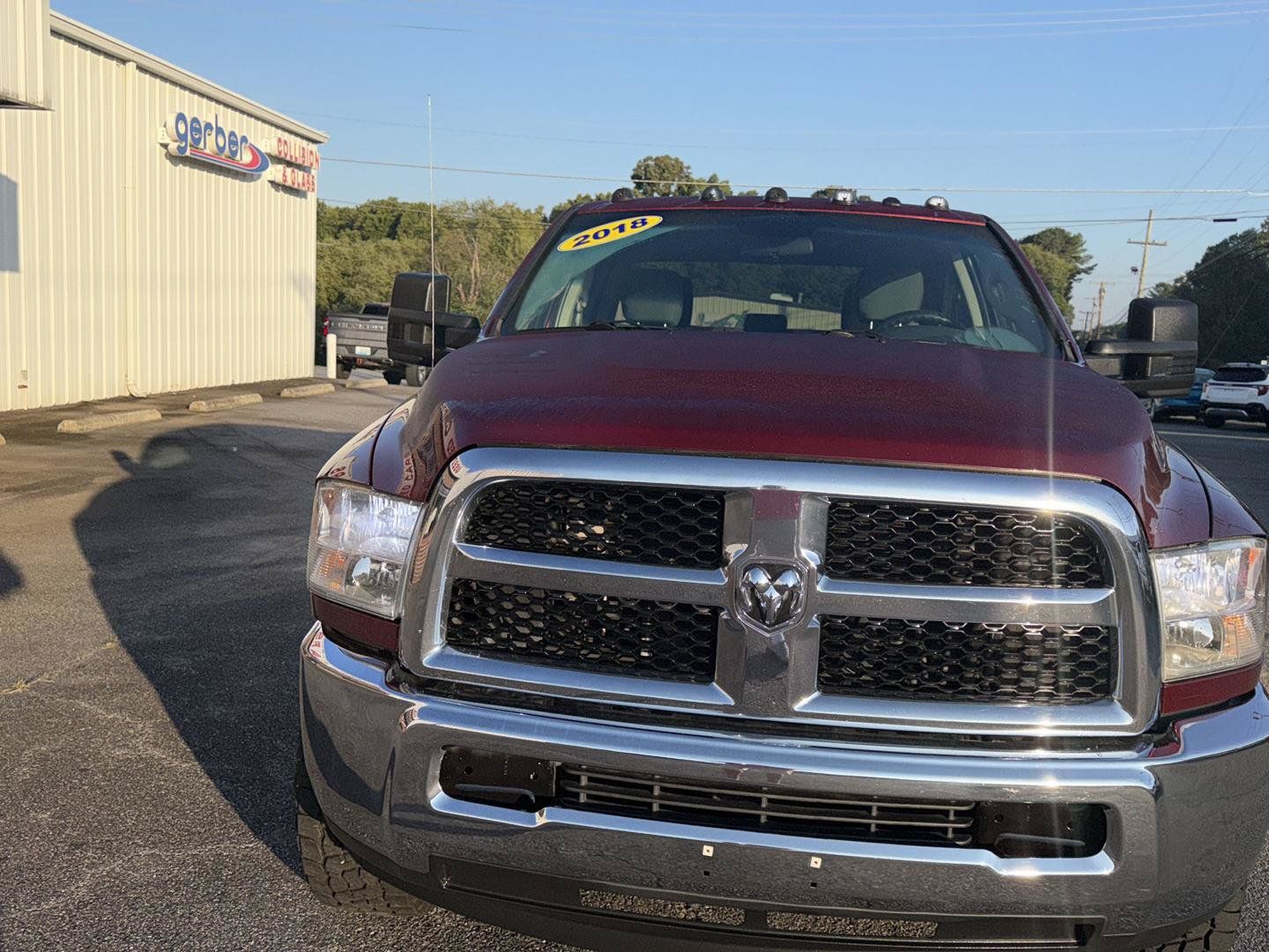 Used 2018 RAM 2500 Tradesman w/ Chrome Appearance Group AWD/4WD image 11