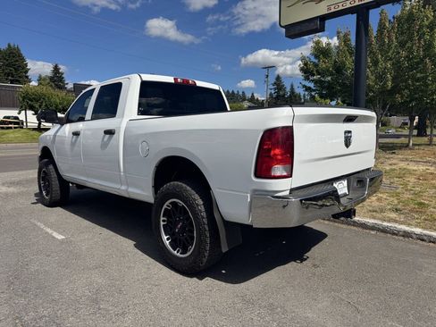 Used 2018 RAM 3500 Tradesman w/ Chrome Appearance Group AWD/4WD image 2