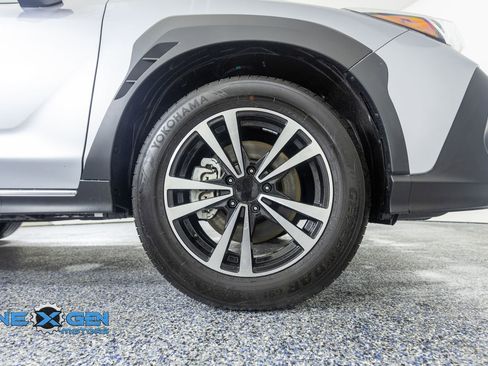 Used 2024 Subaru Crosstrek 2.0i Premium AWD/4WD image 43