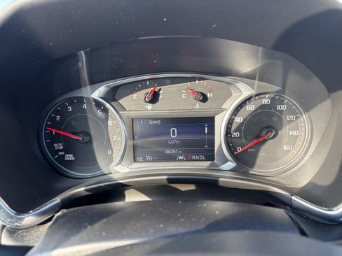 Used 2020 Chevrolet Equinox LT AWD/4WD image 13