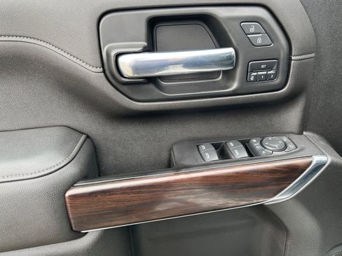 Used 2022 GMC Sierra 3500 SLT image 11