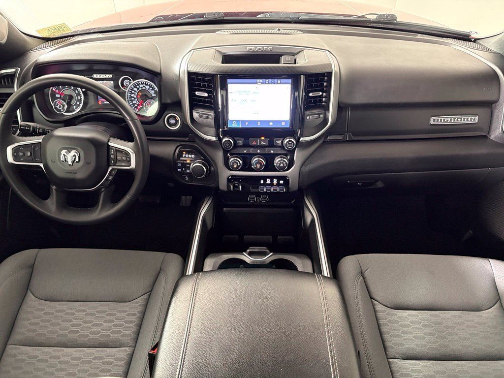 Used 2025 RAM 1500 Big Horn AWD/4WD image 33