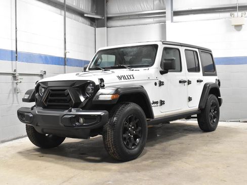 Used 2021 Jeep Wrangler Unlimited Willys image 4