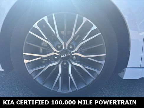 Used 2023 Kia Forte GT-Line w/ GT-Line Premium Package image 9