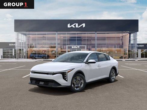 New 2026 Kia K4 LX image 1