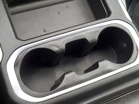 Used 2019 Chevrolet Silverado 1500 RST image 23