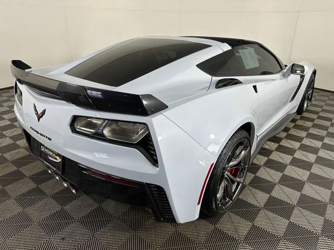 Used 2019 Chevrolet Corvette Z06 w/ Z07 Performance Package image 12