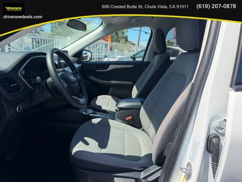 Used 2022 Ford Escape SE FWD image 11