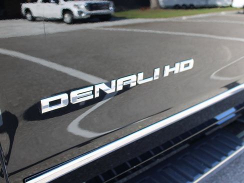 Used 2015 GMC Sierra 3500 Denali w/ Duramax Plus Package image 17