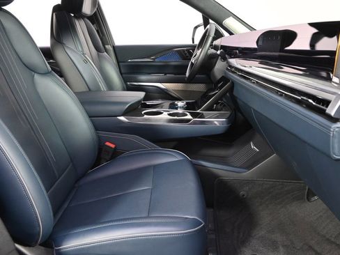 New 2025 Cadillac Escalade IQ Luxury 2 AWD/4WD image 16