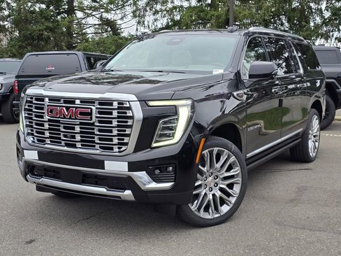 New 2026 GMC Yukon XL Denali w/ Denali Reserve Package image 37