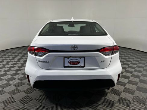 Used 2024 Toyota Corolla LE FWD image 6