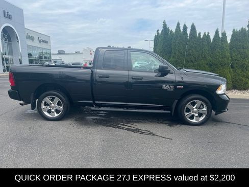 Used 2019 RAM 1500 Express AWD/4WD image 2
