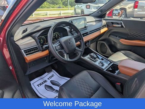 Used 2024 Mitsubishi Outlander SEL AWD/4WD image 13