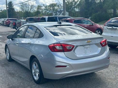 Used 2018 Chevrolet Cruze LS FWD image 2