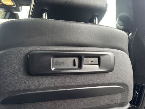 Used 2019 BMW X5 xDrive50i w/ M Sport Package AWD/4WD image 21