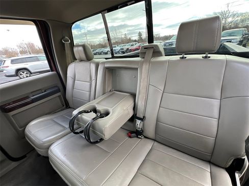 Used 2010 Ford F350 Lariat image 28