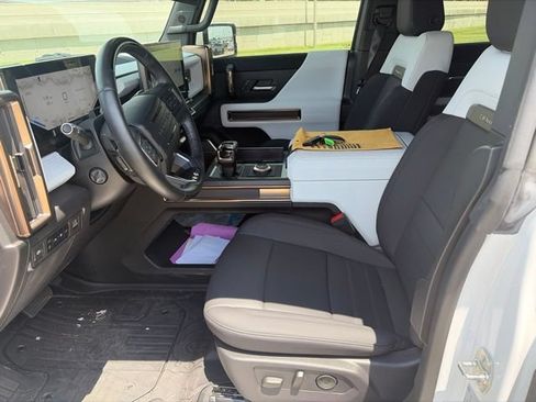 Used 2024 GMC Hummer EV 2X AWD/4WD image 15