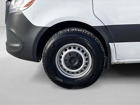 Used 2025 Mercedes-Benz Sprinter 2500 image 24