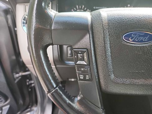 Used 2017 Ford Expedition EL XLT image 18