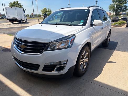 Used 2016 Chevrolet Traverse LT AWD/4WD image 3