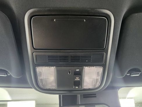 Used 2022 Honda Pilot Sport image 31