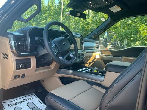 New 2026 Ford F250 Lariat w/ Chrome Package AWD/4WD image 15