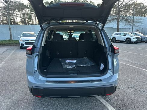 New 2026 Nissan Rogue SV FWD image 18