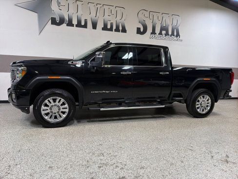 Used 2022 GMC Sierra 2500 Denali w/ Denali Ultimate Package image 4
