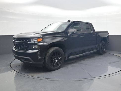 Used 2022 Chevrolet Silverado 1500 Custom w/ Rally Edition RWD image 3