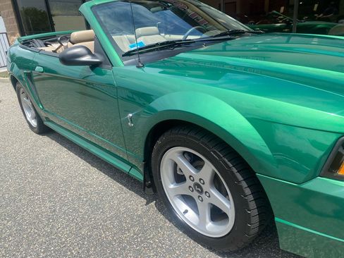 Used 1999 Ford Mustang Cobra RWD image 22