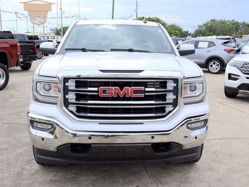 Used 2018 GMC Sierra 1500 SLT w/ SLT Premium Package AWD/4WD image 4