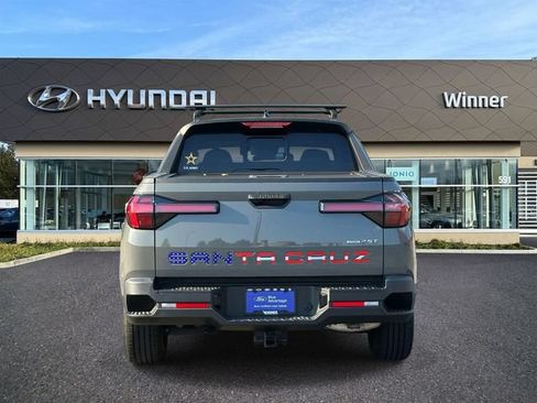 Used 2023 Hyundai Santa Cruz SEL Premium AWD/4WD image 3