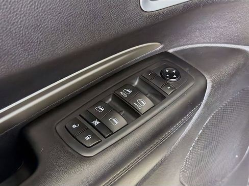 Used 2020 Dodge Durango SXT w/ 3rd Row Seating Group image 20