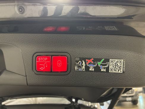 Used 2026 Mercedes-Benz GLS 63 AMG 4MATIC image 31